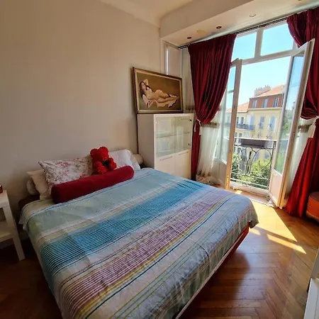 Apartamento : Beau Trois Pieces Lumineuse Avec Vue Degagee. *